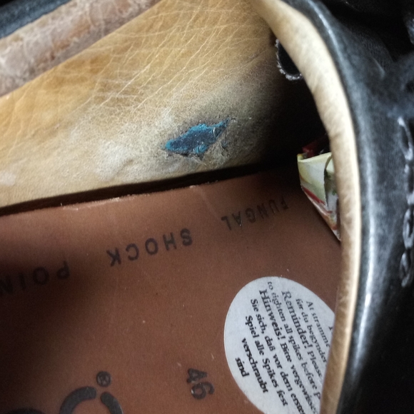 Ecco Hydromax Leather Golf Shoes - Picture 14 of 15